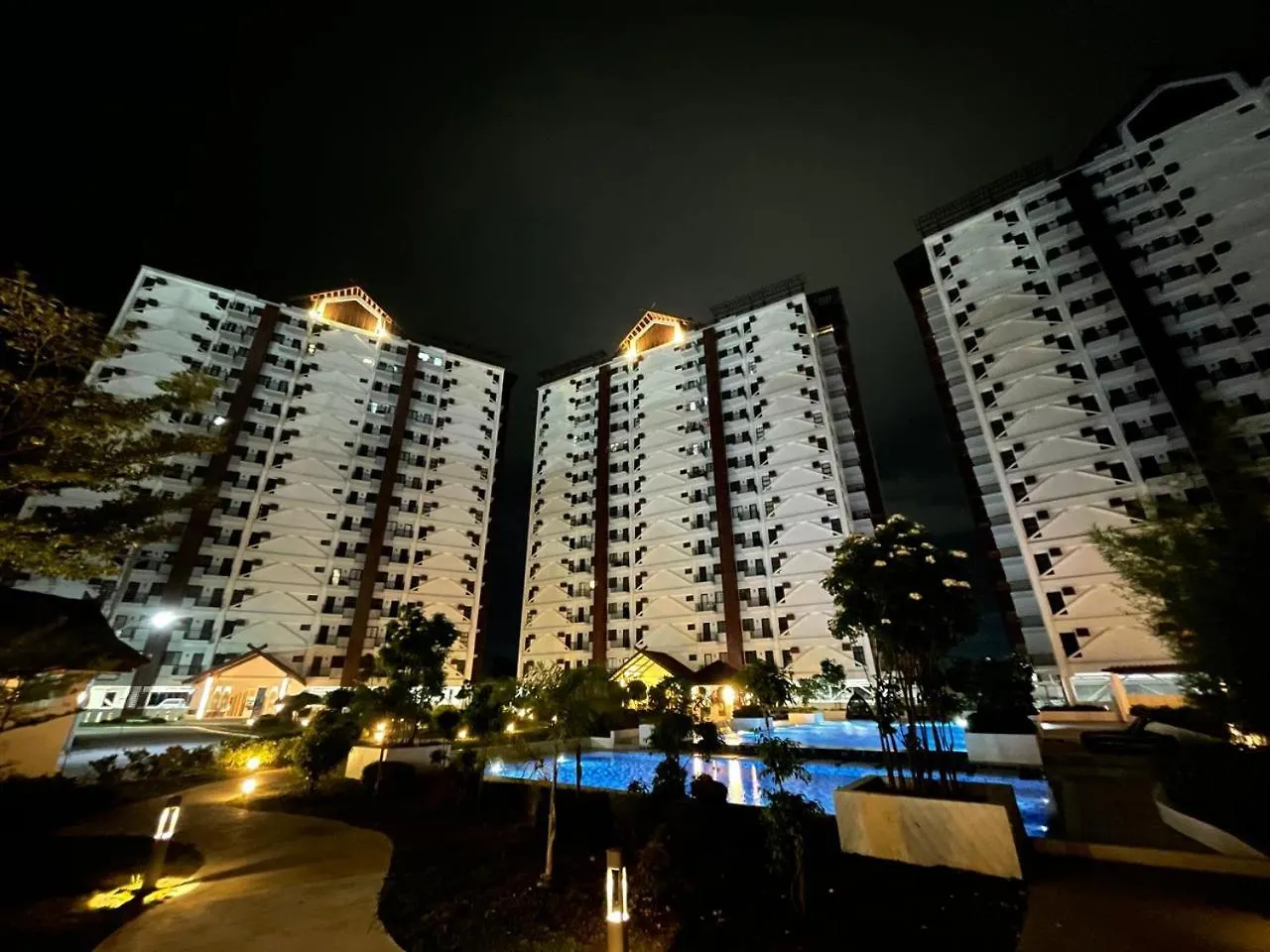 Royal Oceancrest Mactan - Type Unit 0215b * Sudtungan