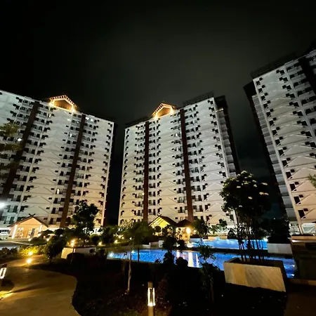 Royal Oceancrest Mactan - Resort Type Condominium Unit 0215B